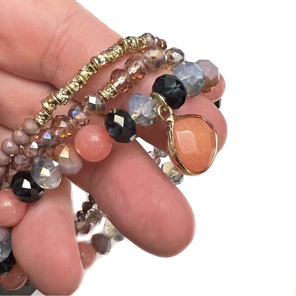 Set of 3 Beaded Stretch Bracelets Rose Pink Multicolor Faux Stone - Picture 4 of 5